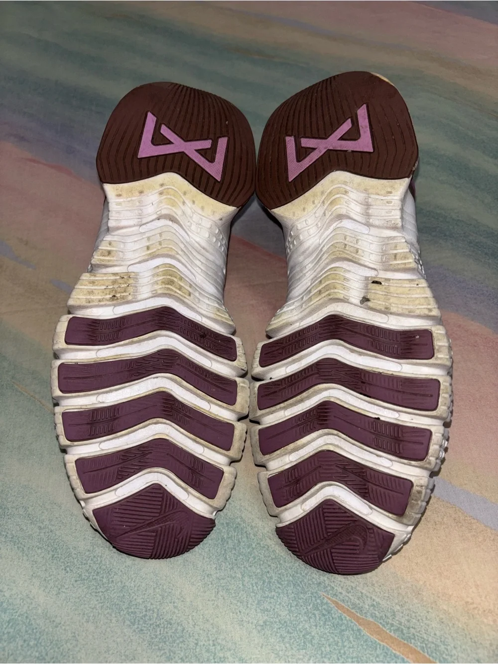 Nike women’s Metcon 5 mauve platinum bone sneakers purple gym shoes size 9.5